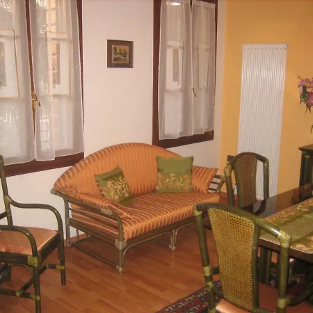 B&B 2 Palme Oda ve Kahvaltı *